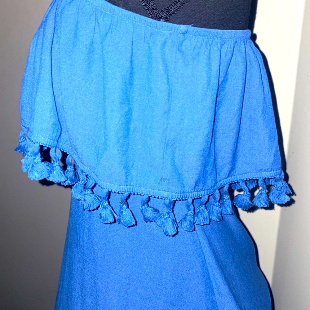 NWOT- Lulus Blue Layered Dress with beautiful embroidered accents on dress Med - Picture 13 of 14